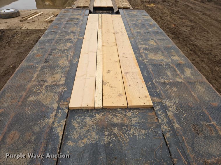 image for item ES2855 2000 Entyre HFR50TD4-T1 lowboy equipment trailer