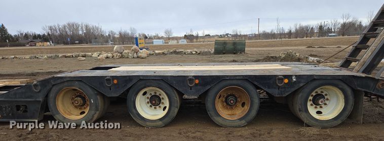 image for item ES2855 2000 Entyre HFR50TD4-T1 lowboy equipment trailer