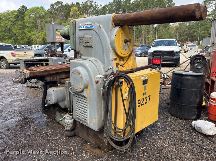 image for item ES8738 Kearney & Trecker TF-20 milling machine