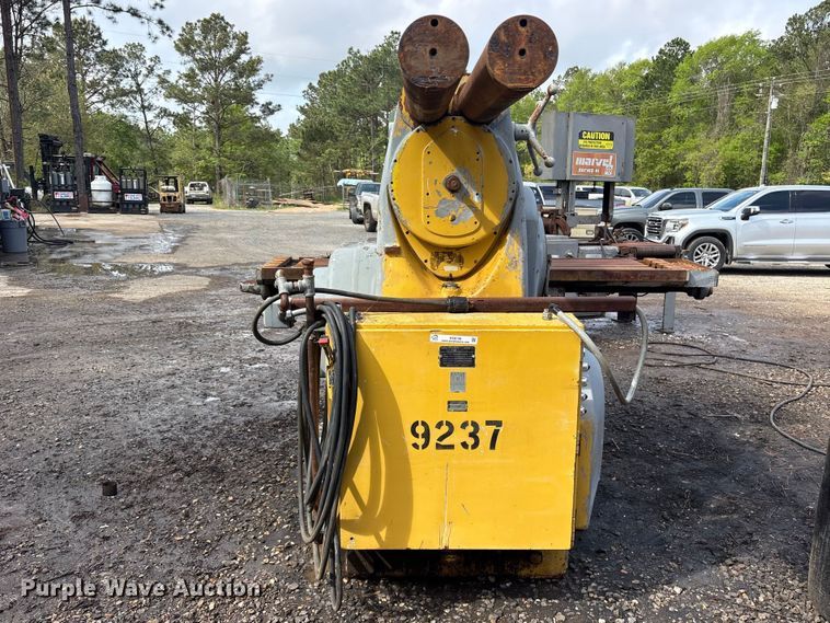 image for item ES8738 Kearney & Trecker TF-20 milling machine