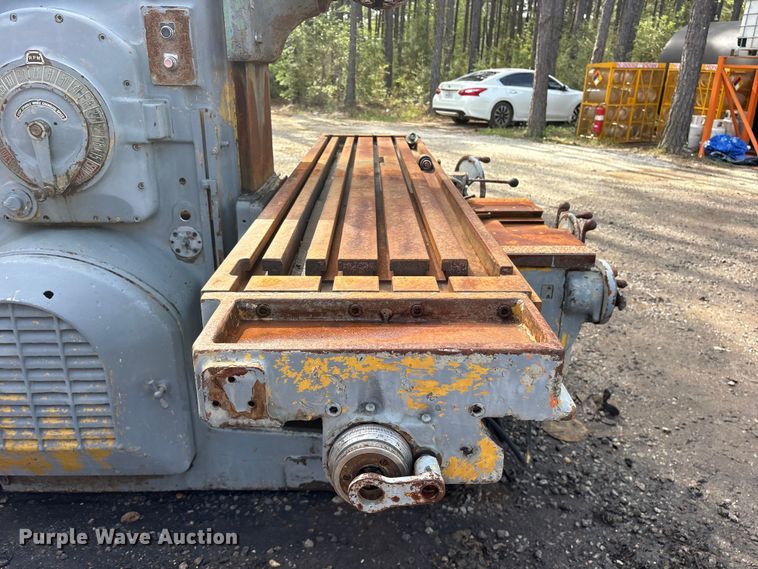 image for item ES8738 Kearney & Trecker TF-20 milling machine