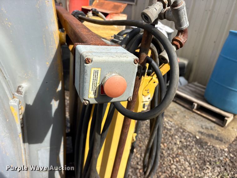 image for item ES8738 Kearney & Trecker TF-20 milling machine