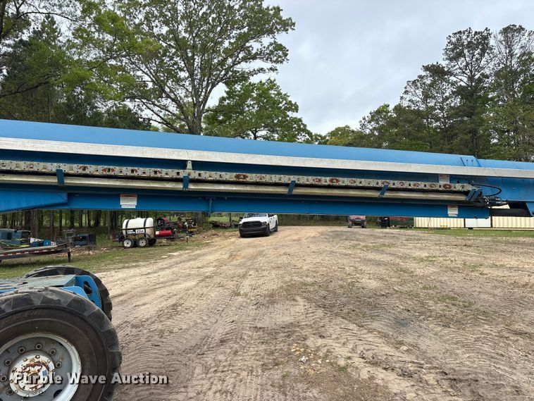 image for item ES8741 2010 Genie S-125 boom lift