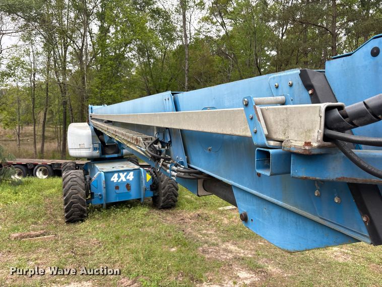 image for item ES8741 2010 Genie S-125 boom lift
