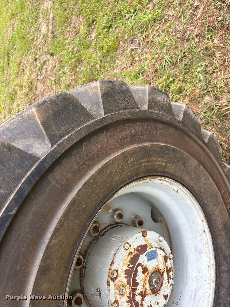 image for item ES8741 2010 Genie S-125 boom lift