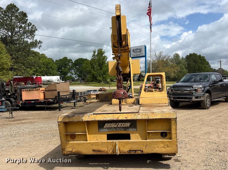 image for item ES8743 Broderson IC801A crane