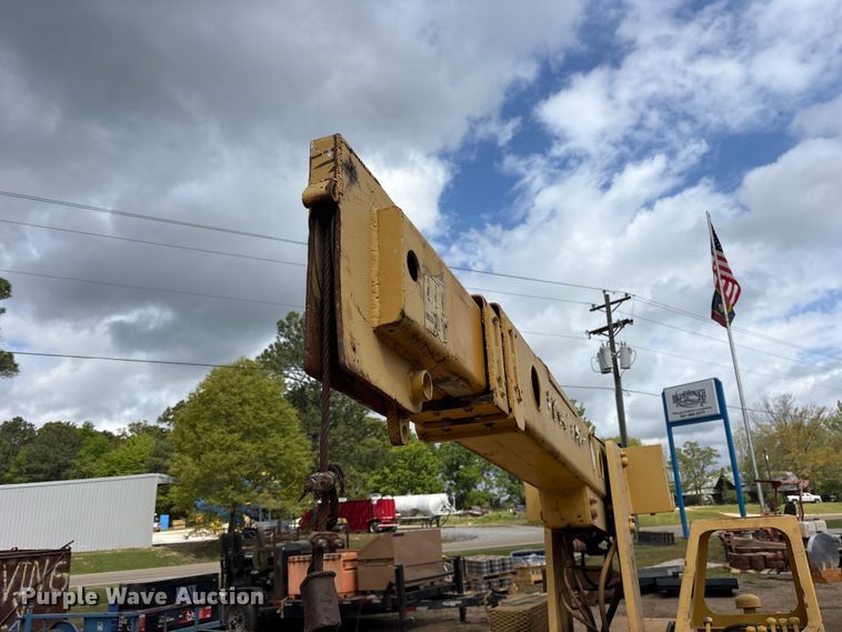 image for item ES8743 Broderson IC801A crane