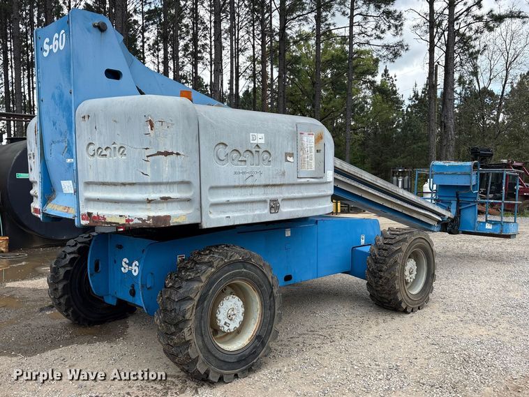 image for item ES8744 2000 Genie S-60 boom lift
