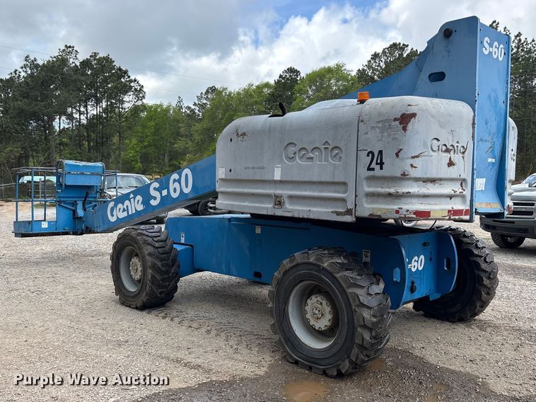 image for item ES8744 2000 Genie S-60 boom lift