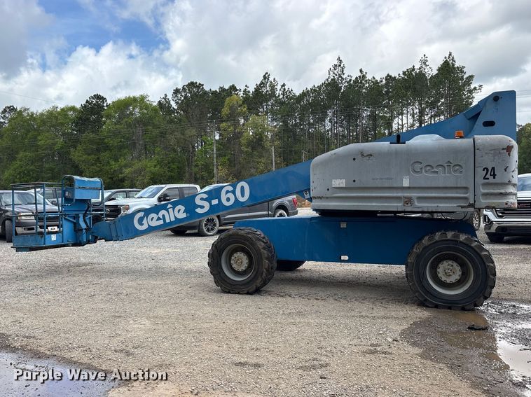 image for item ES8744 2000 Genie S-60 boom lift