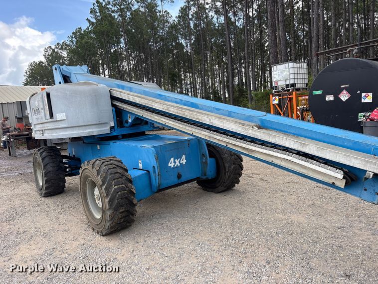 image for item ES8744 2000 Genie S-60 boom lift