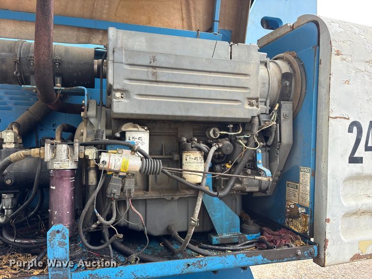 image for item ES8744 2000 Genie S-60 boom lift