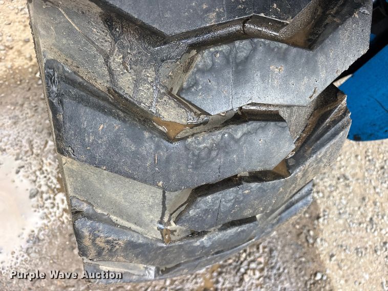 image for item ES8744 2000 Genie S-60 boom lift