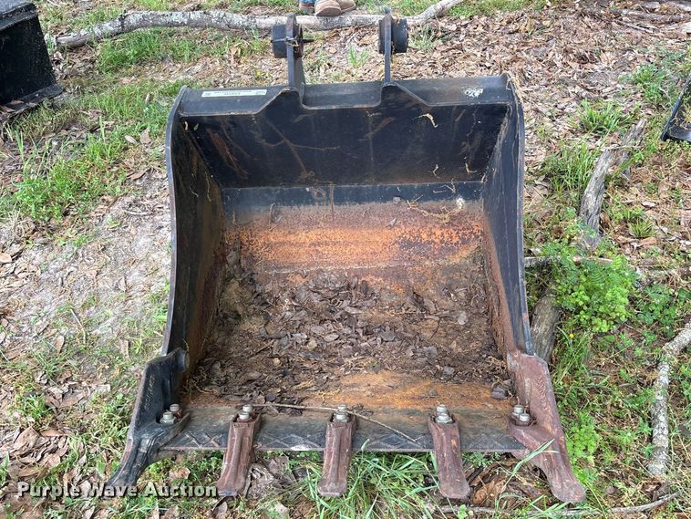 image for item ES8746 2016 JCB 980/90011 excavator bucket