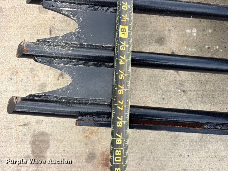 image for item ES8774 2025 Skyway skid steer rock bucket