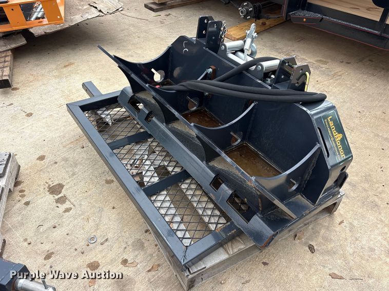image for item ES8785 2024 Landhoner DGB-14-84D skid steer winch