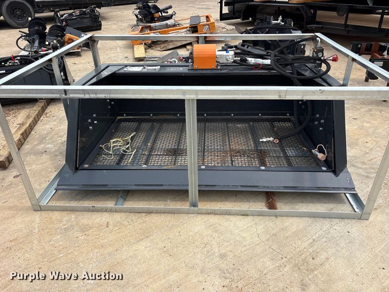 image for item ES8787 2025 Wolverine SB-12-72W skid steer vibratory screen bucket