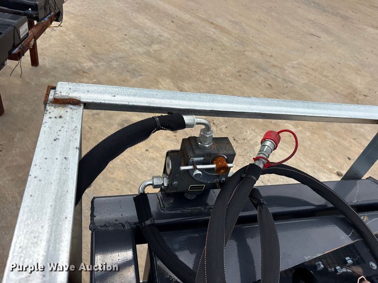 image for item ES8787 2025 Wolverine SB-12-72W skid steer vibratory screen bucket