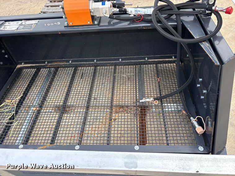 image for item ES8787 2025 Wolverine SB-12-72W skid steer vibratory screen bucket