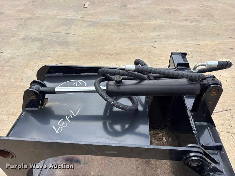 image for item ES8789 2025 Future FT-SGB20 skid steer log grapple bucket