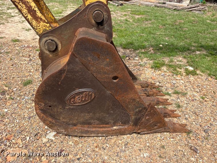 image for item ES8874 2003 Kobelco SK160LC excavator