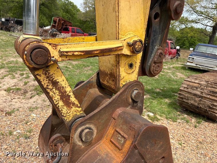 image for item ES8874 2003 Kobelco SK160LC excavator