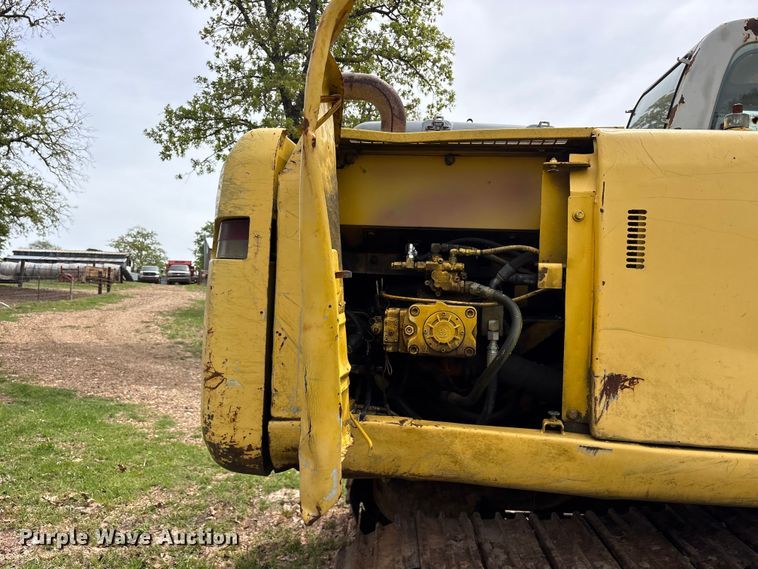 image for item ES8874 2003 Kobelco SK160LC excavator