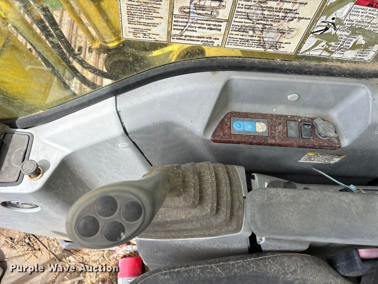 image for item ES8874 2003 Kobelco SK160LC excavator
