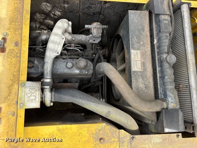 image for item ES8874 2003 Kobelco SK160LC excavator