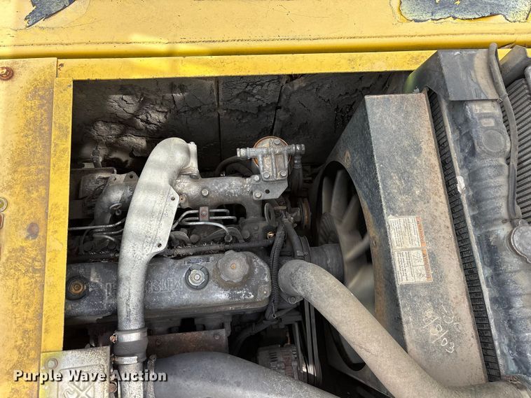 image for item ES8874 2003 Kobelco SK160LC excavator