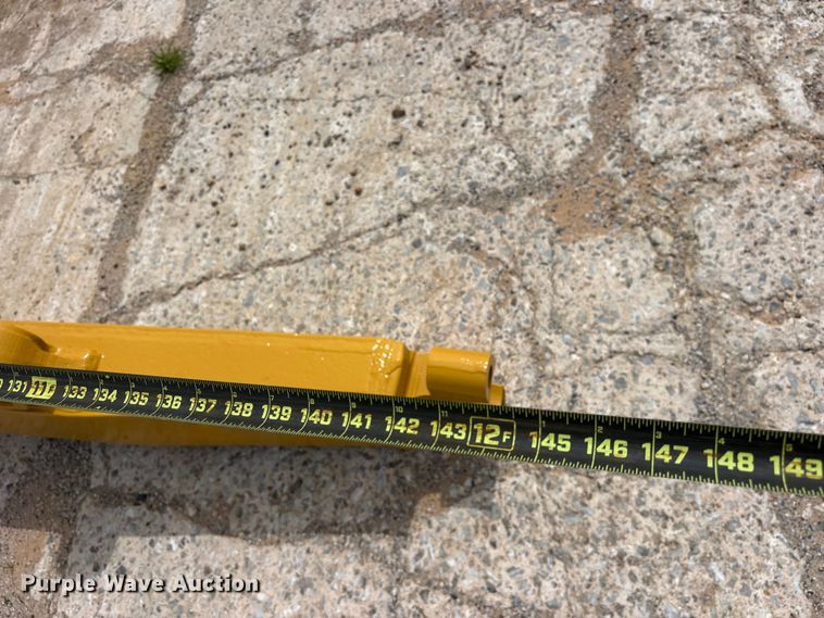 image for item ES8876 Caterpillar dozer blade