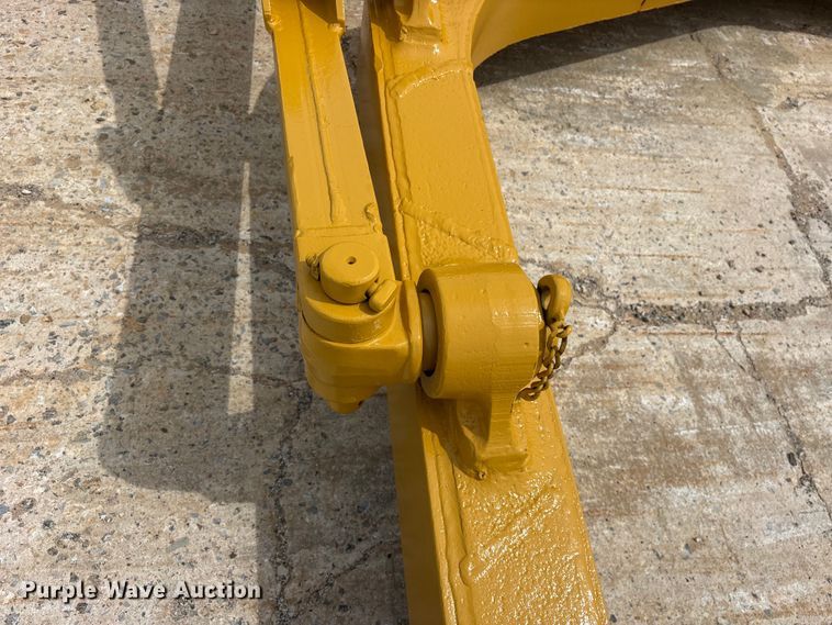image for item ES8876 Caterpillar dozer blade
