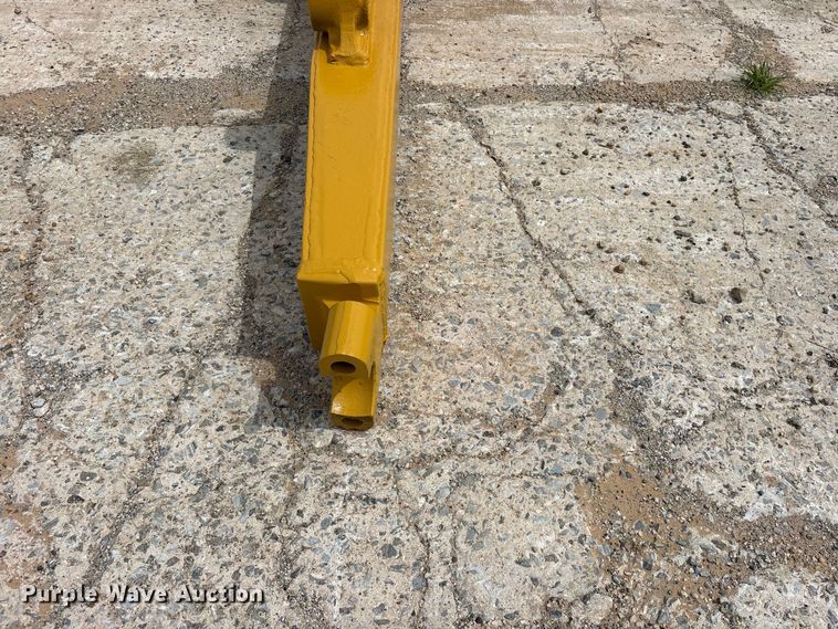 image for item ES8876 Caterpillar dozer blade