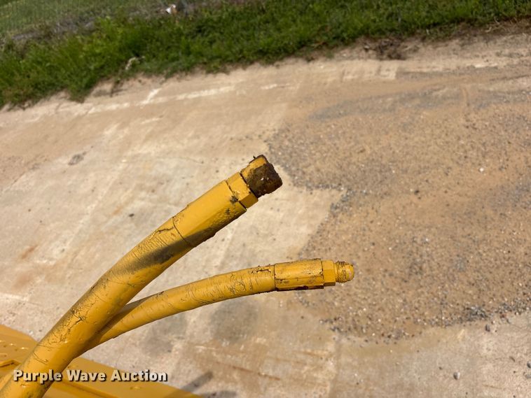 image for item ES8876 Caterpillar dozer blade