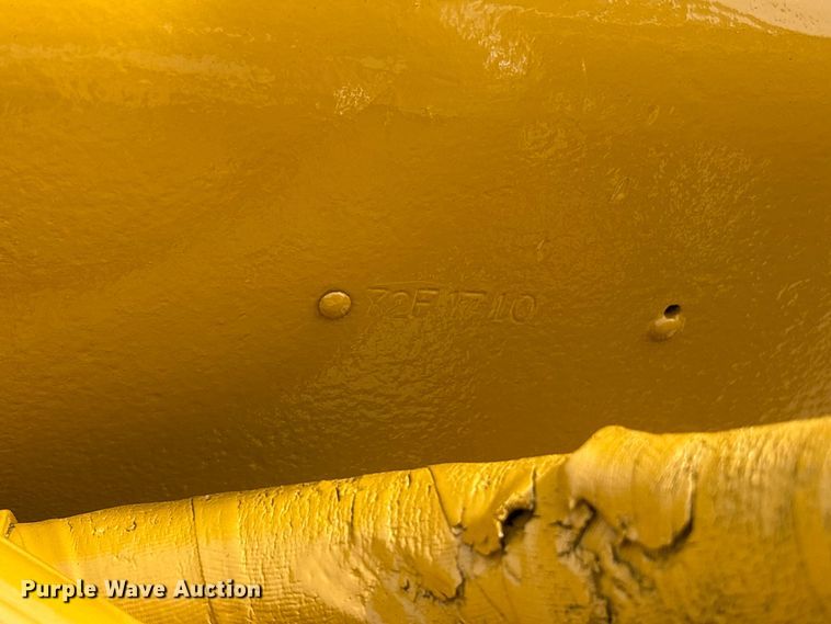 image for item ES8876 Caterpillar dozer blade