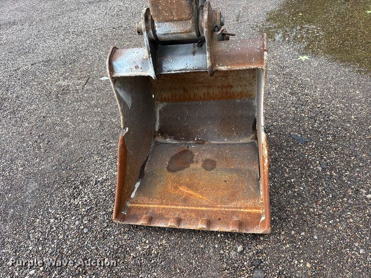 image for item ES8892 2013 Kobelco SK70SR-2 mini excavator