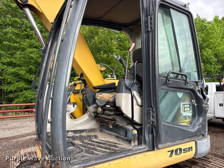 image for item ES8892 2013 Kobelco SK70SR-2 mini excavator