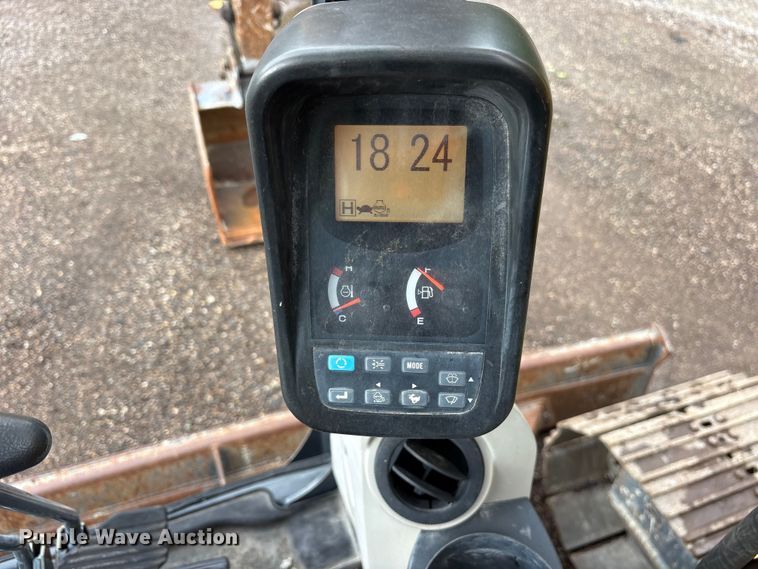 image for item ES8892 2013 Kobelco SK70SR-2 mini excavator