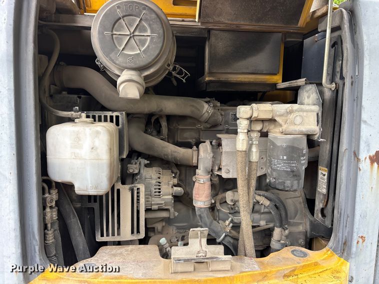 image for item ES8892 2013 Kobelco SK70SR-2 mini excavator