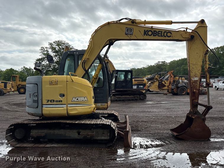 image for item ES8893 2009 Kobelco SK70SR-2 mini excavator
