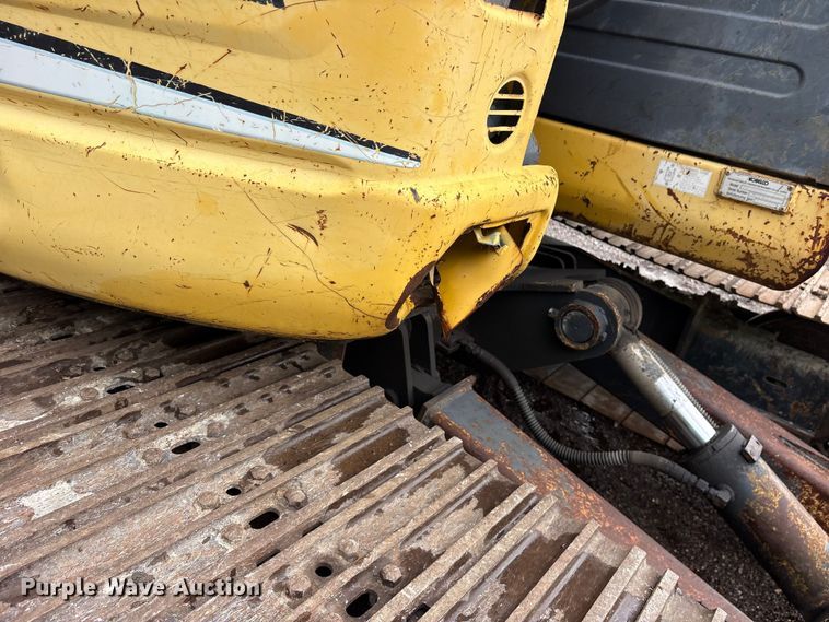 image for item ES8893 2009 Kobelco SK70SR-2 mini excavator