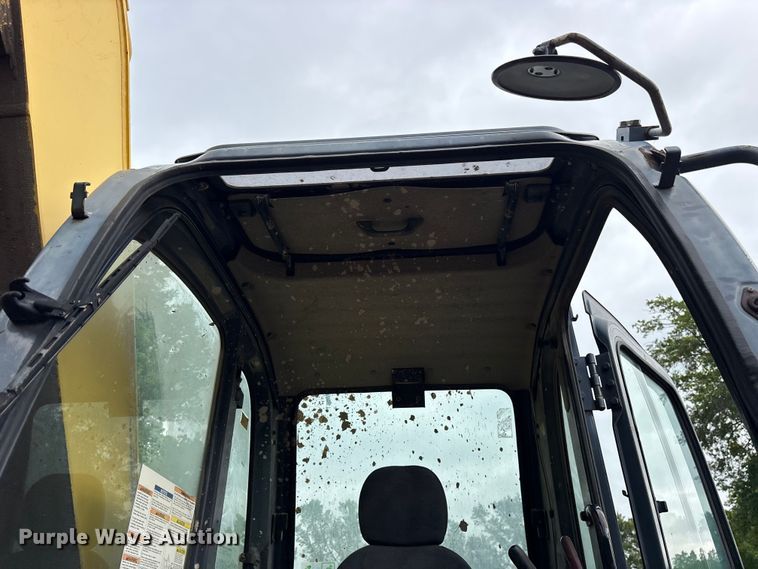 image for item ES8893 2009 Kobelco SK70SR-2 mini excavator
