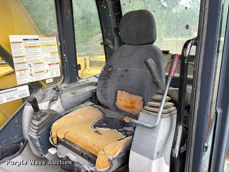 image for item ES8893 2009 Kobelco SK70SR-2 mini excavator