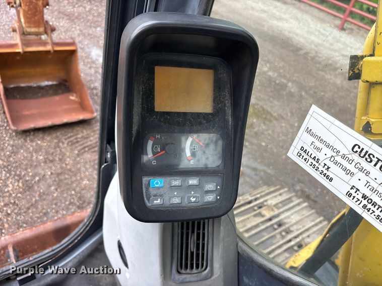 image for item ES8893 2009 Kobelco SK70SR-2 mini excavator