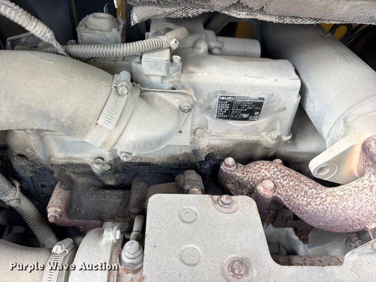 image for item ES8893 2009 Kobelco SK70SR-2 mini excavator