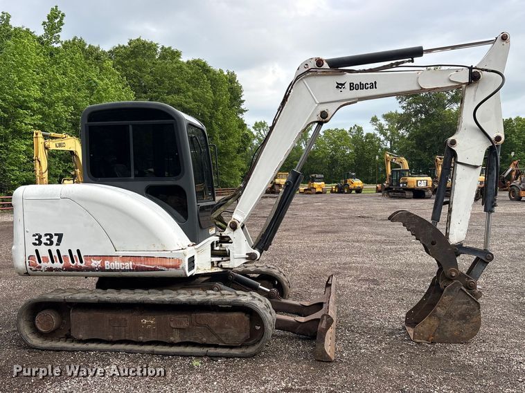 image for item ES8894 2007 Bobcat 337 G mini excavator