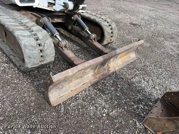 image for item ES8894 2007 Bobcat 337 G mini excavator