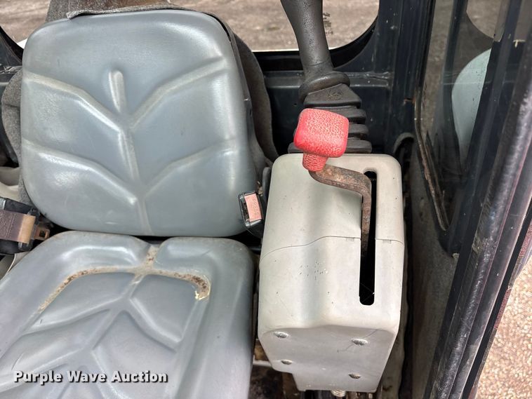 image for item ES8894 2007 Bobcat 337 G mini excavator