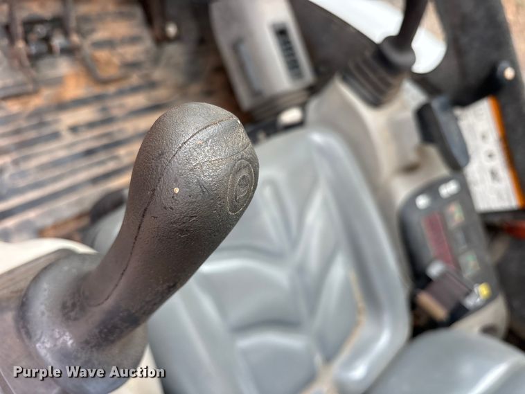 image for item ES8894 2007 Bobcat 337 G mini excavator