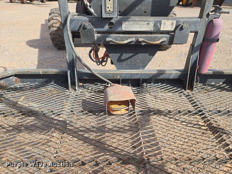 image for item ET1473 2007 Snorkel TB-42CU boom lift